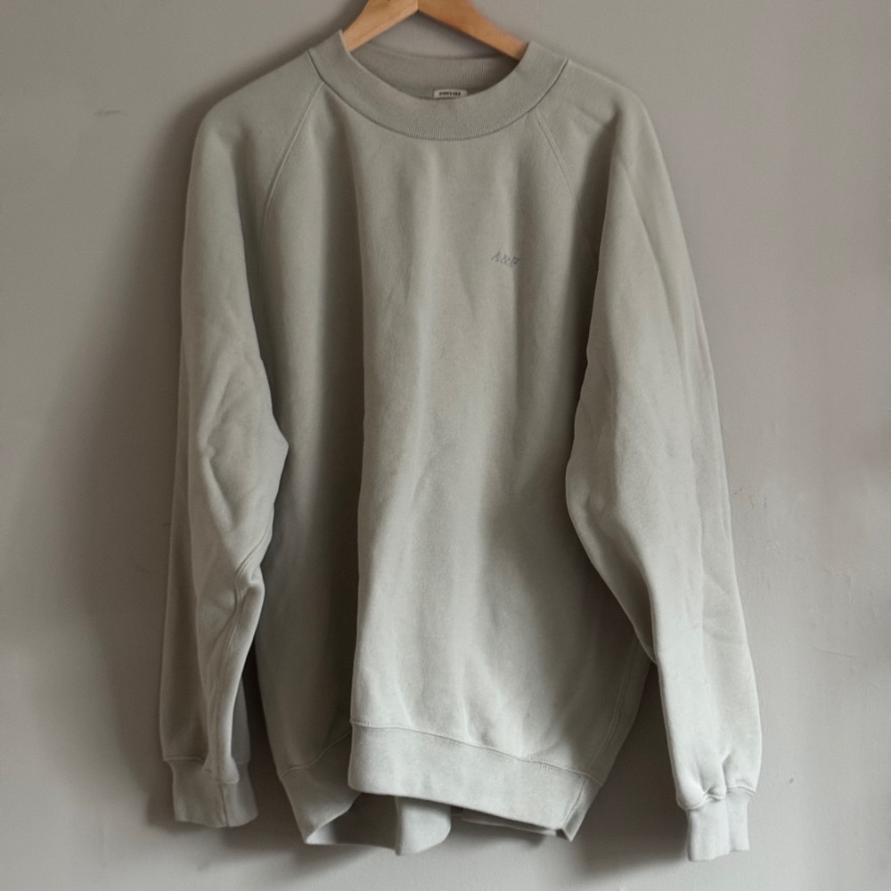 Abercrombie oversized sweatshirt